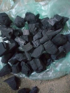 Read more about the article أماكن بيع الفحم النباتي بالجملة